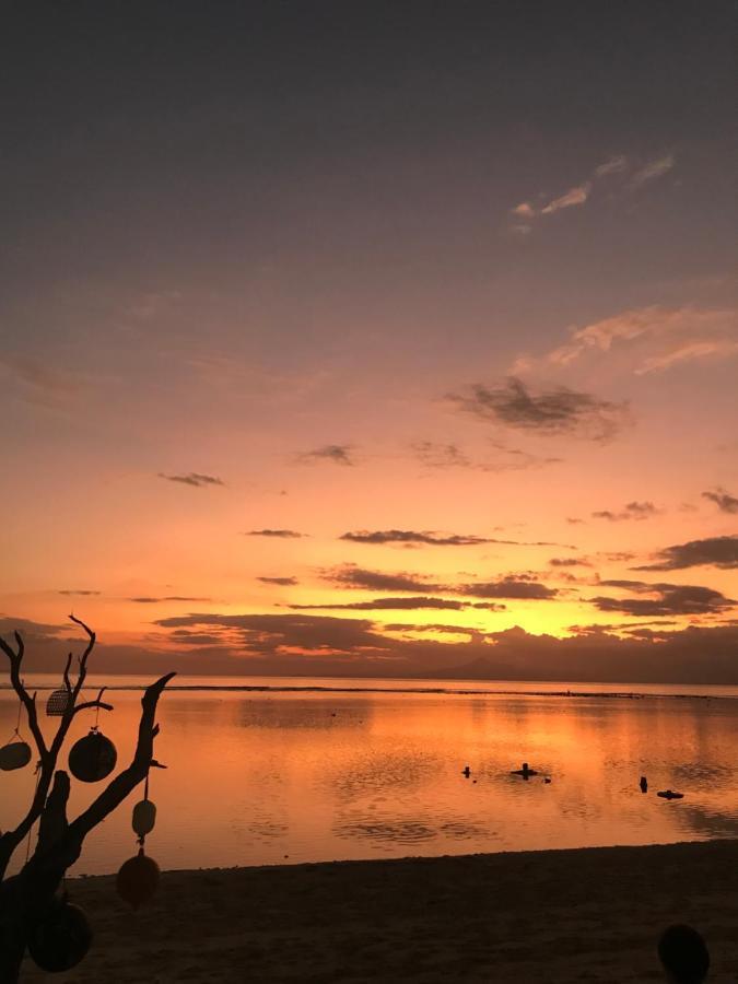 The Exile Sunset Bar & Bungalow Gili Trawangan Exterior foto